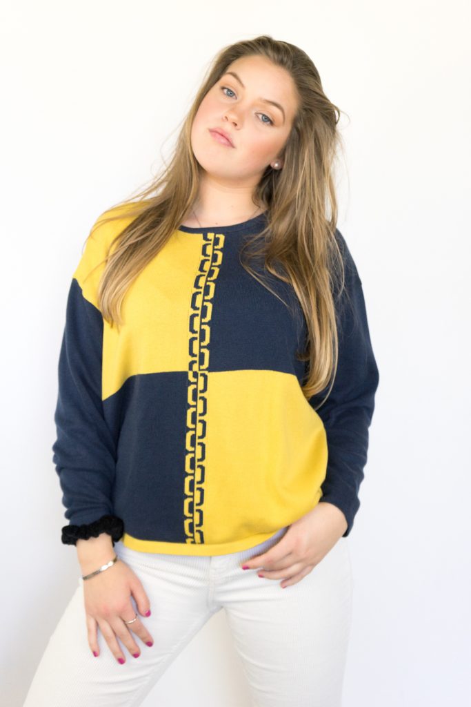 Streetstyle 90s chain pattern checkerboard sweater
