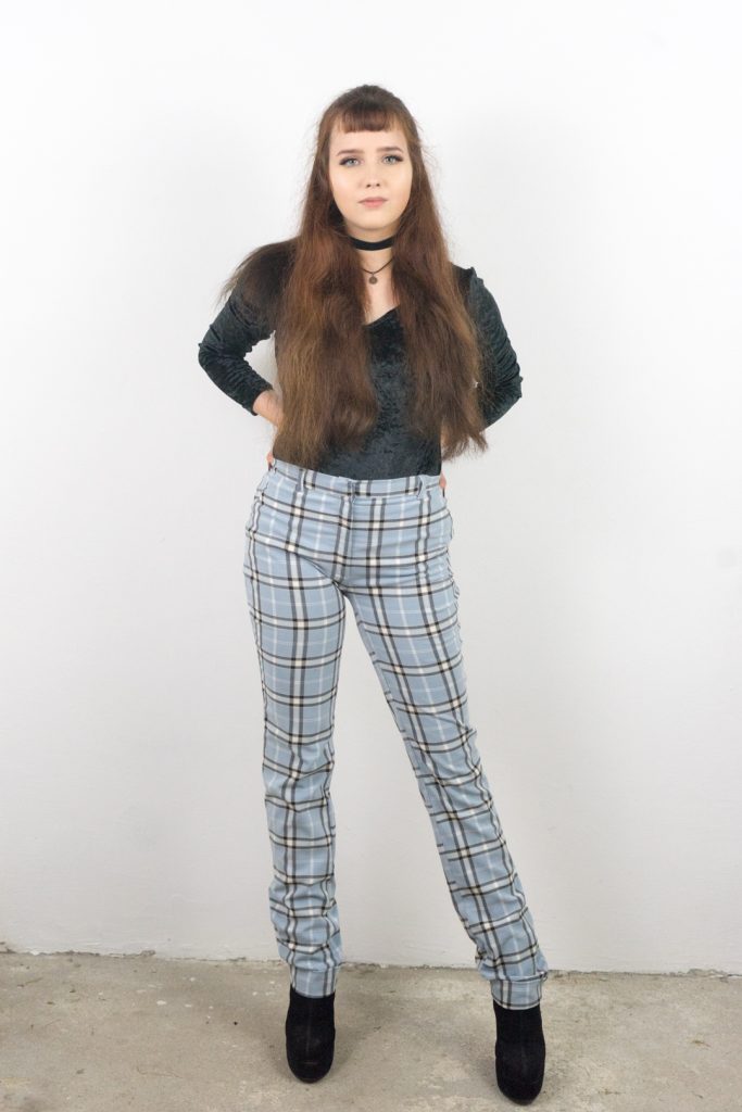 vintage 90s grungey tartan pants