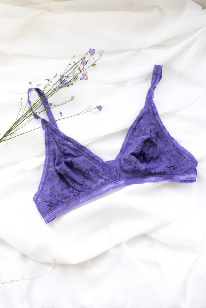 witchy lilac vintage 1980s lace bralette