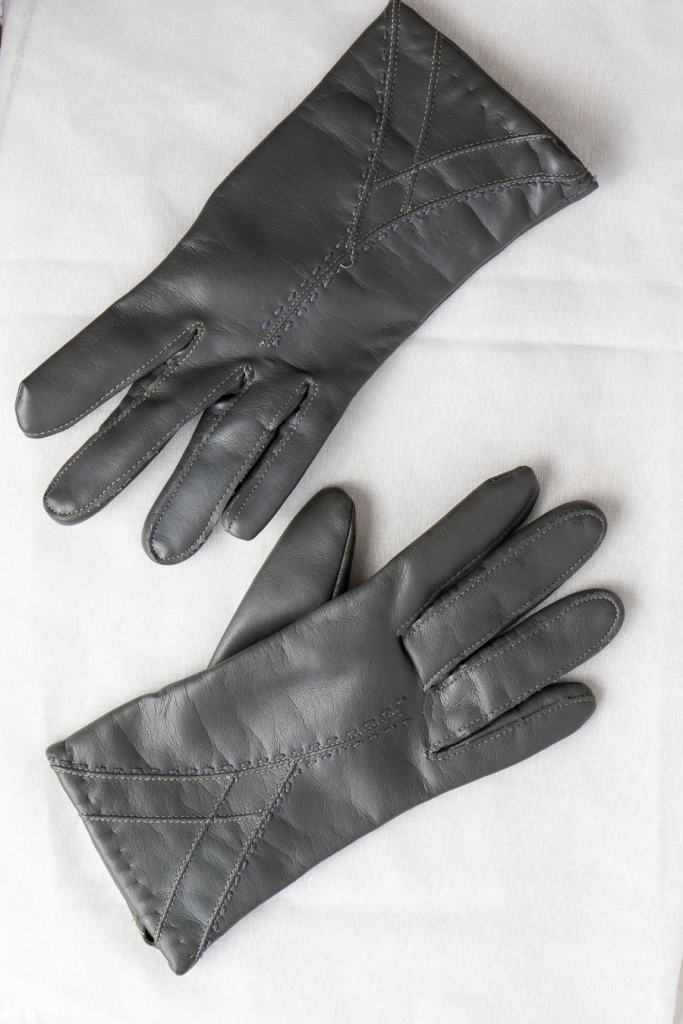 timeless real leather grey vintage 60s gloves