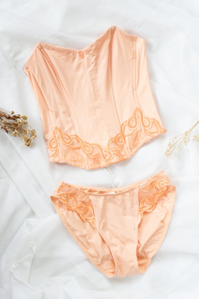 aristocracy vintage 90s peach color corset undergarment set