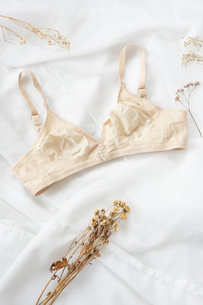 pointy caramel golden vintage 80s soft shiny bullet bra