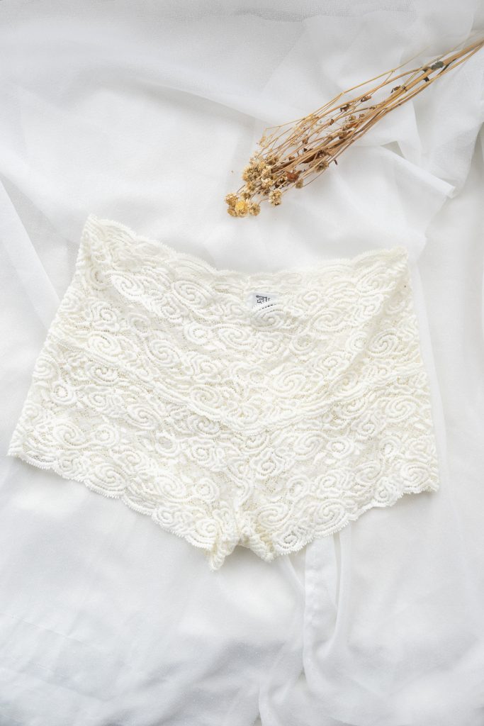 vintage modernity authentic 1960s textured high waist lace shorts
