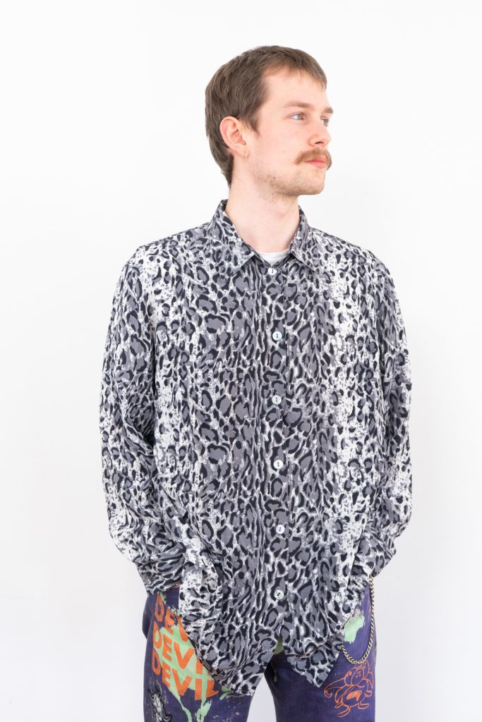pure viscose vintage 90s funky leopard shirt - M/L