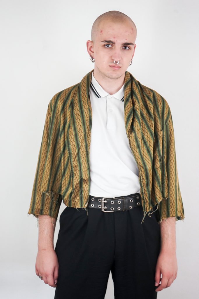 deconstructed vintage 90s cropped patterned jacket