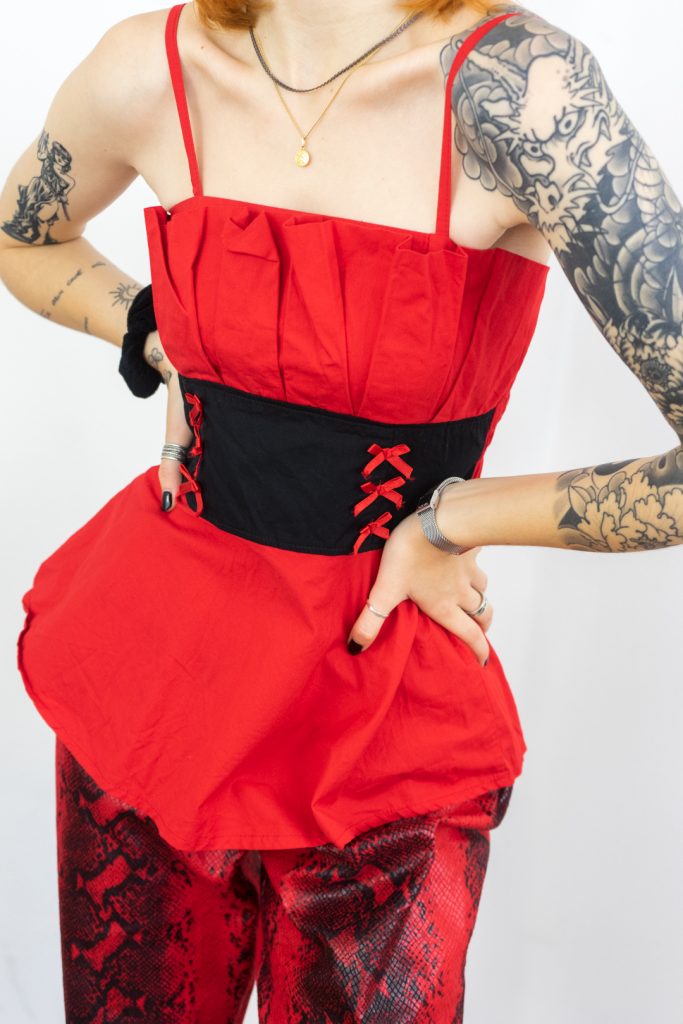 cosmopolitan vintage Y2K puffed bow top