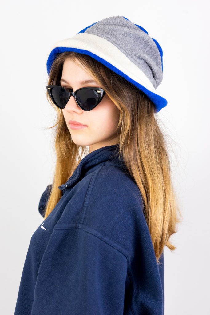 funky vintage 90s Conversa streetwear fleece bucket hat
