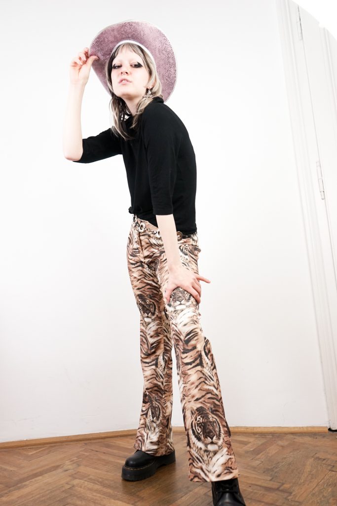 low waisted animal pattern flared vintage Y2K tiger trousers