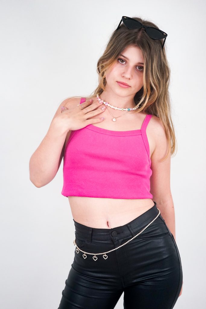 short fit vintage 90s vibrant pink classic top