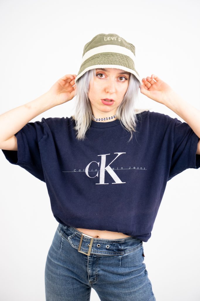 skater girl vintage 90s Levi's flame bucket hat