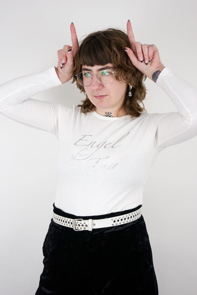 funky vintage 90s soft angel wings longsleeve shirt