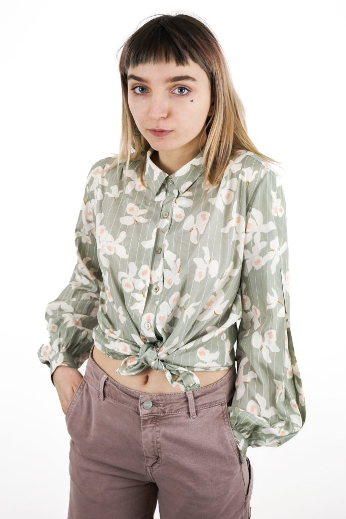flowing vintage 80s puffed sleeve orchid blouse