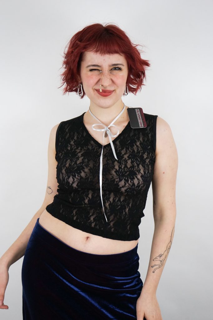 new & unworn see-through cropped vintage Y2K lace top